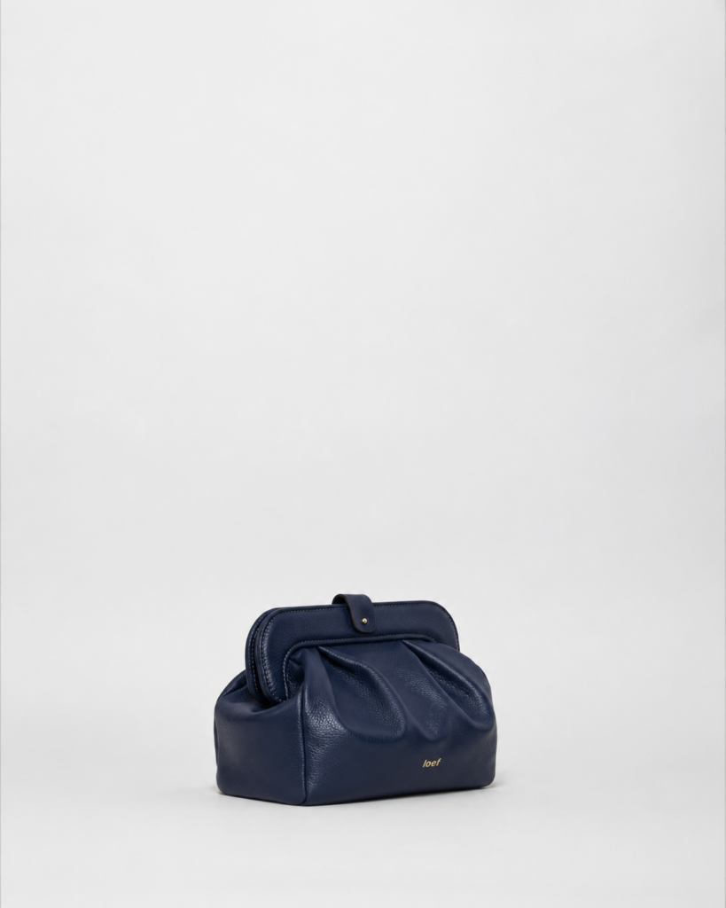 Robby Midi borsa Blu in pelle martellata a grana fine vista tre quarti