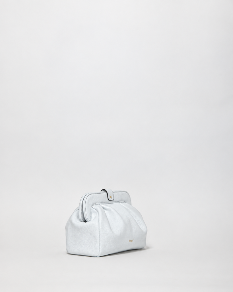 Robby Midi borsa bianca in pelle martellata a grana fine vista tre quarti